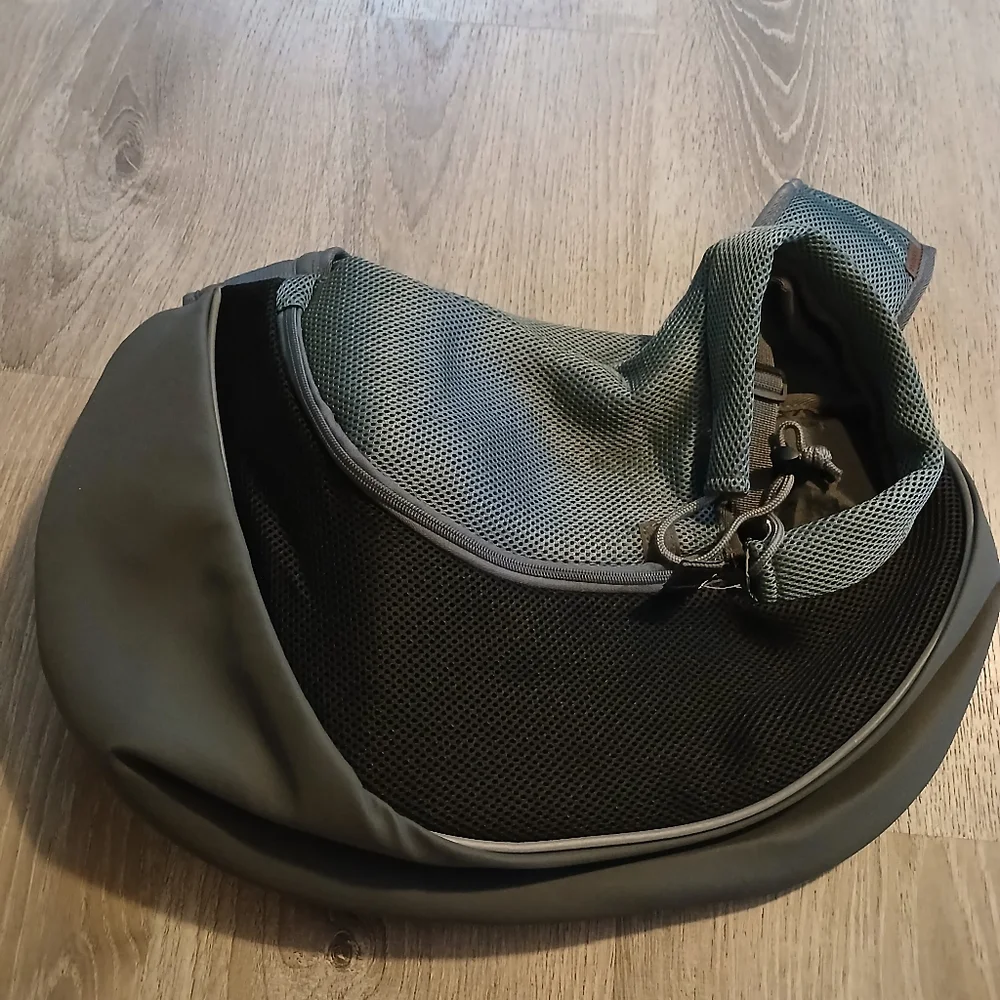 Gray Men's Pet Bag